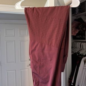 Maroon Alphalete performance joggers size XL